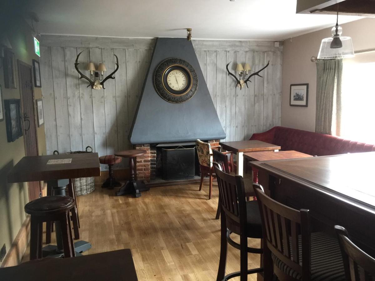 The Swan Inn Monks Eleigh Екстер'єр фото